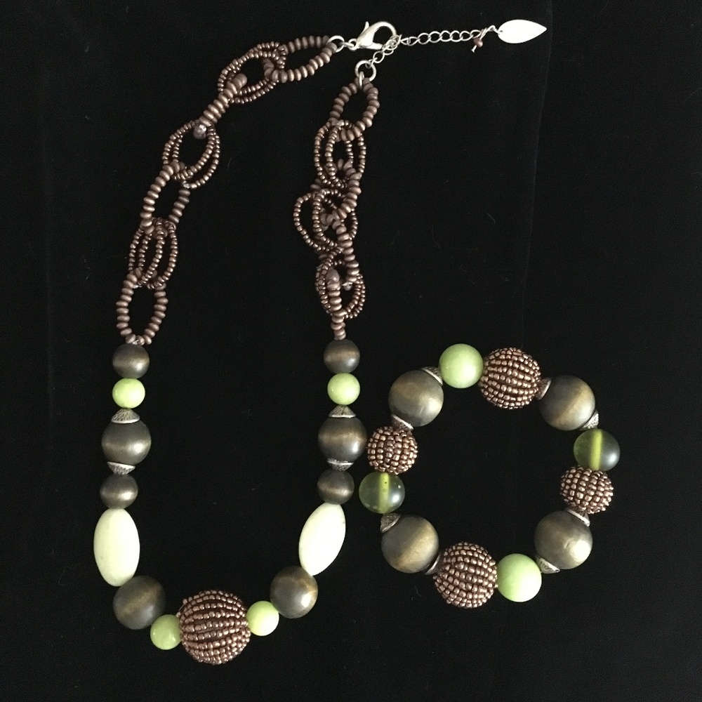 Coldwater Creek Necklace and Bracelet Set